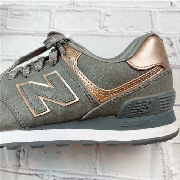 NEW BALANCE 574 Classic Sneakers Precious Metals Gray Women’s SZ 9 - Picture 9 of 11